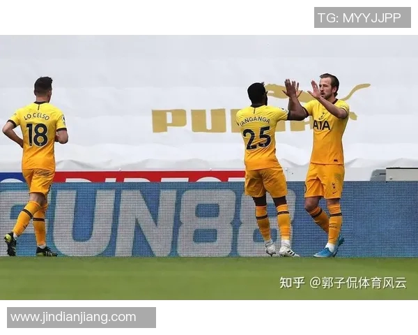 凯恩的传奇之路：从天才少年到足球巨星的辉煌历程