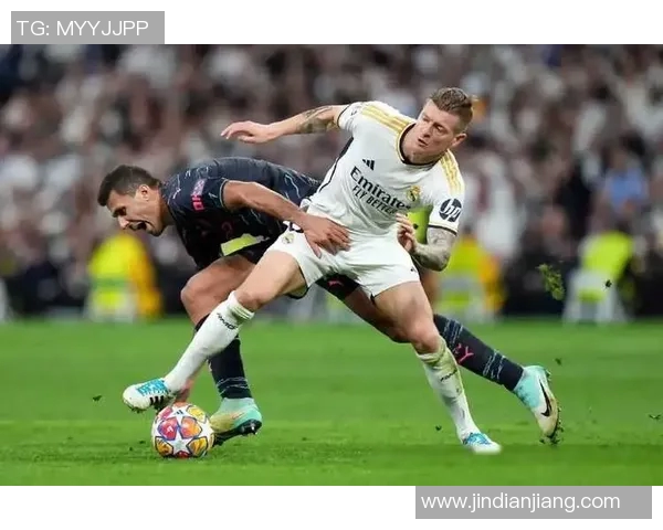 皇马与曼联激情对决足球直播全程回顾与精彩瞬间分析