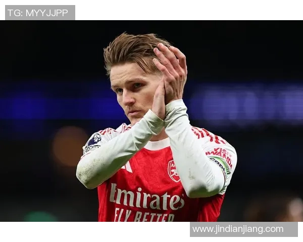 厄德高的崛起与挑战解析：从新星到足坛巨星的成长之路